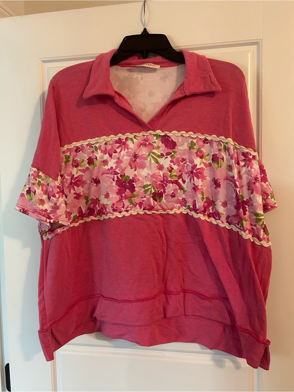 Pink Floral-Panel Collared Top